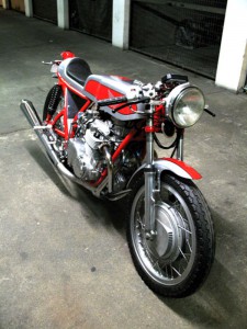 Honda 550 four vue av